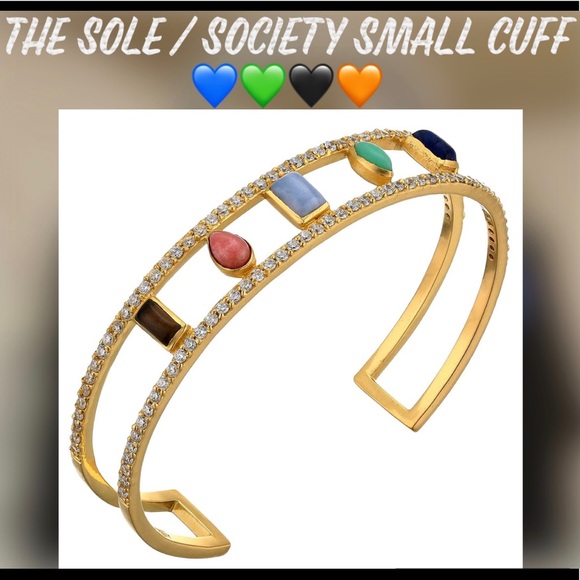 💢SOLD💢DIFFERENT AND SO STYLISH CUFF BRACELET - Picture 2 of 5